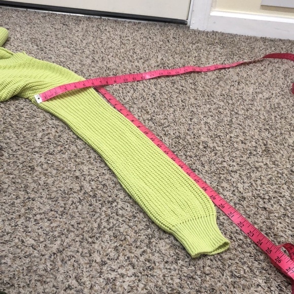 Boohoo Sweater Size Small Chartreuse Green Pullover - Picture 9 of 9